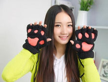 New Arrival 1 Pair New Women Lady Girl Winter Warm Paw Gloves Fingerless Fluffy Bear Cat Plush Paw Glove Mittens